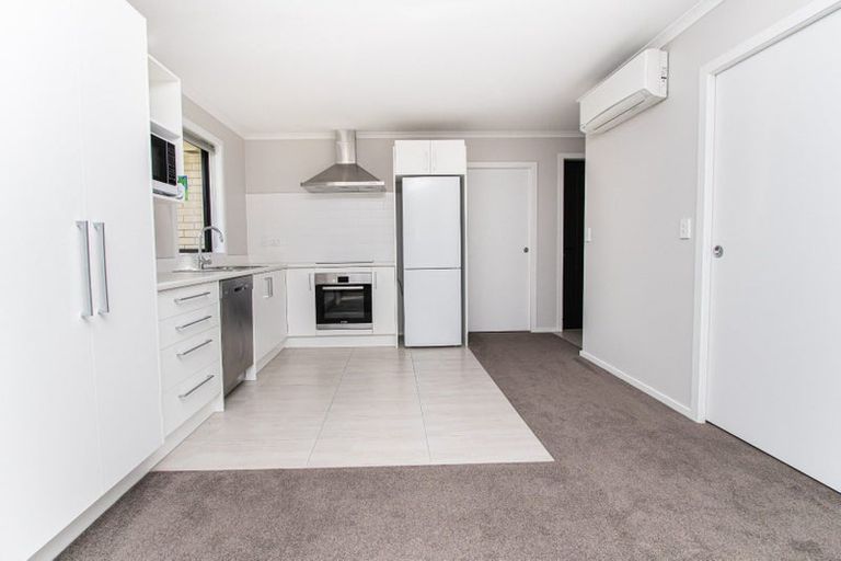Photo of property in 1/11 Dover Road, Saint Andrews, Hamilton, 3200