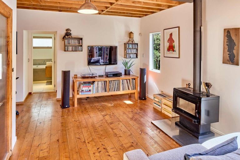 Photo of property in 101 Cluny Road, Plimmerton, Porirua, 5026