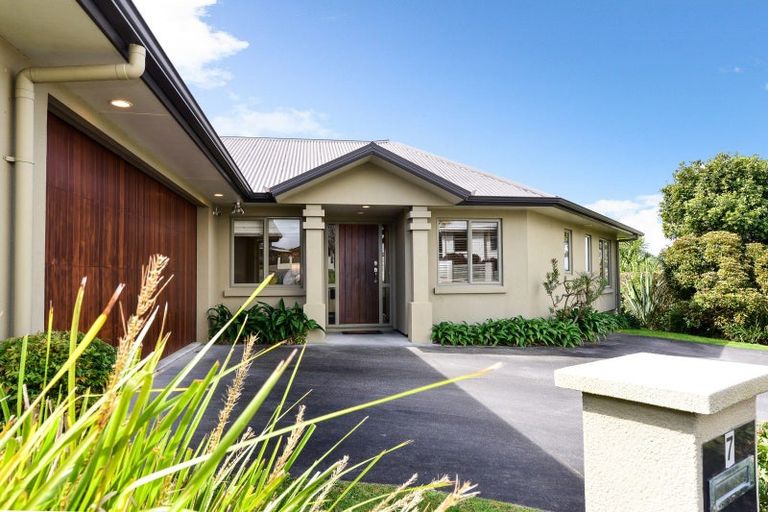 Photo of property in 7 Trinidad Place, Flagstaff, Hamilton, 3210