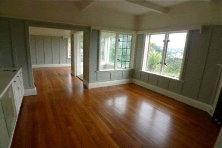 Photo of property in 5 Kinross Street, Kelburn, Wellington, 6012