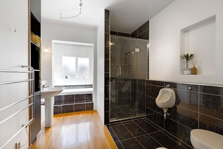 Photo of property in 126 Hamilton Avenue, Ilam, Christchurch, 8041