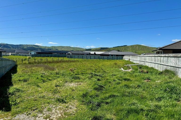 Photo of property in 17 Gibraltar Way, Fitzherbert, Palmerston North, 4410