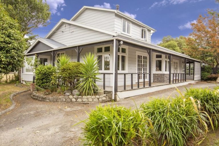 Photo of property in 12 Wallace Street, Featherston, 5710