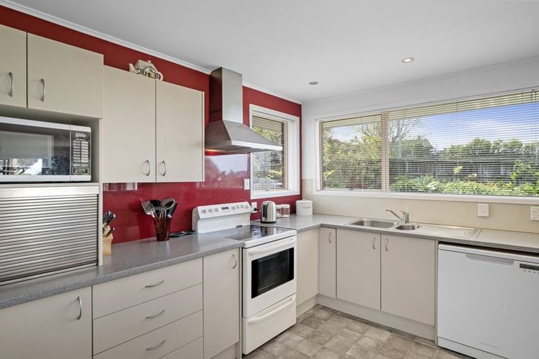Photo of property in 85 Weatherly Road, Torbay, Auckland, 0630