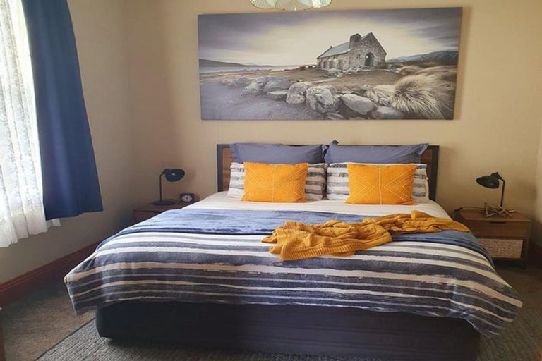 Photo of property in 98 Milton Road, Bluff Hill, Napier, 4110