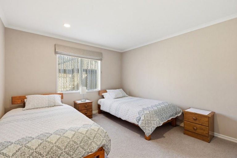 Photo of property in 29 Saint Heliers Place, Papamoa Beach, Papamoa, 3118
