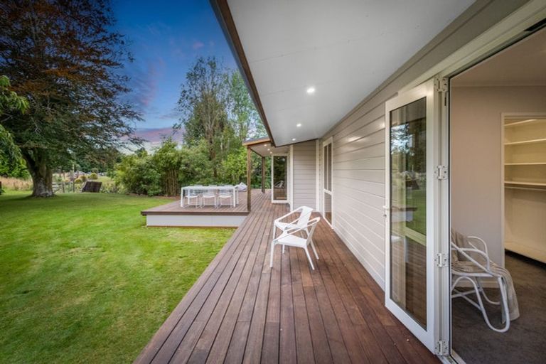 Photo of property in 216 Whincops Road, Halswell, Christchurch, 8025