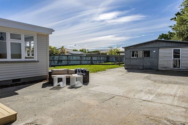 Photo of property in 99 Pages Road, Wainoni, Christchurch, 8061