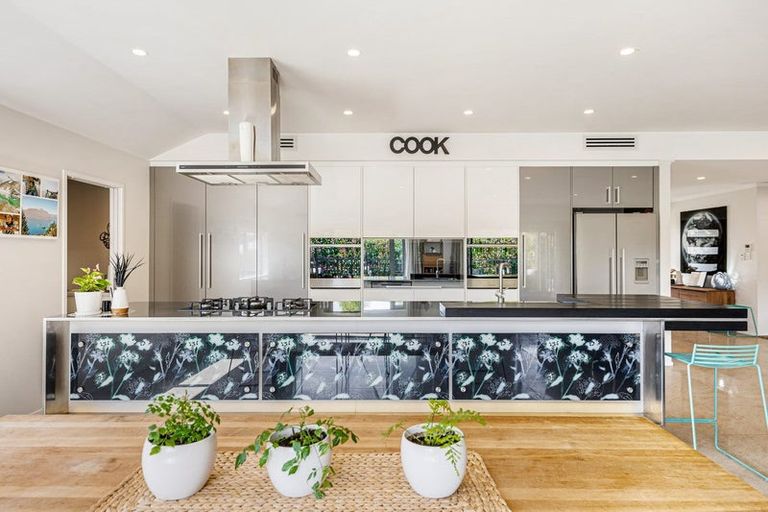 Photo of property in 1009 Kahikatea Flat Road, Waitoki, Kaukapakapa, 0871