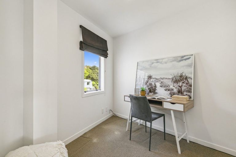 Photo of property in 4/143 Cockayne Road, Khandallah, Wellington, 6035