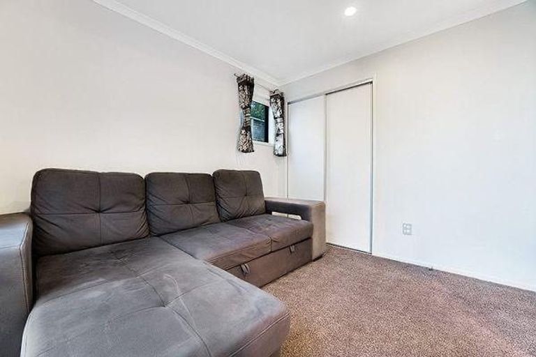 Photo of property in 18 Hirimate Place, Flat Bush, Auckland, 2019