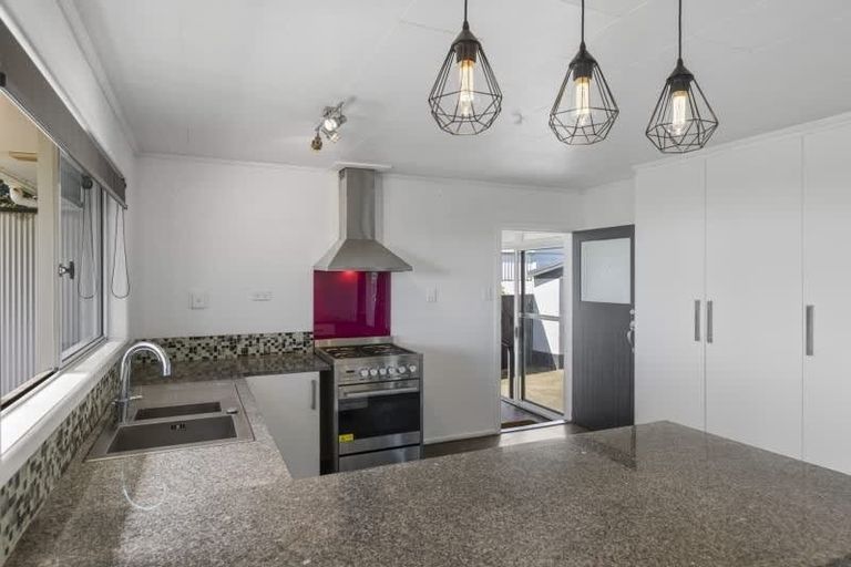 Photo of property in 54 Hume Street, Waitara, 4320