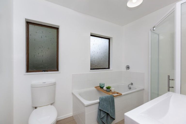 Photo of property in 13 Forest Road, Raumati South, Paraparaumu, 5032