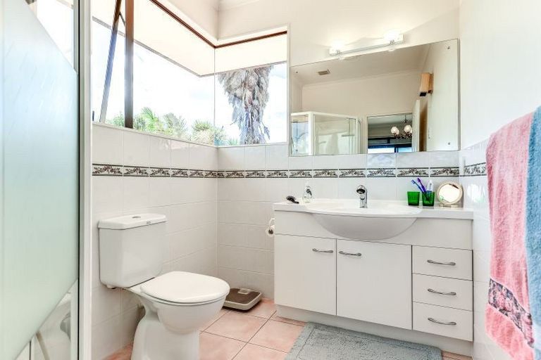 Photo of property in 49 Greenfield Drive, Western Heights, Hamilton, 3200