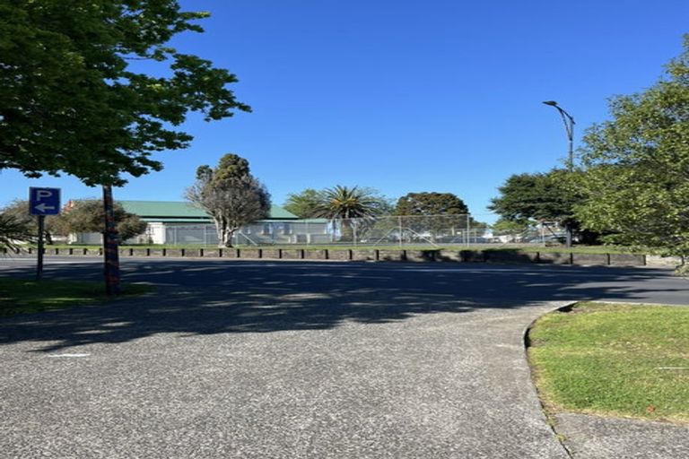 Photo of property in Albany Central, 12c/210 Dairy Flat Highway, Albany, Auckland, 0632