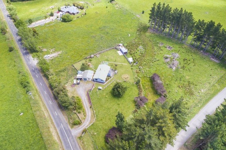 Photo of property in 73 Monteith Street, Halcombe, Feilding, 4779