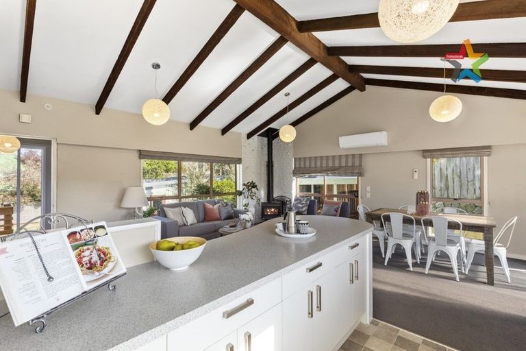 Photo of property in 18 Taieri Crescent, Kelson, Lower Hutt, 5010