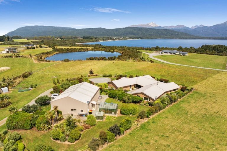 Photo of property in 73 Holmwood Road, Manapouri, 9679