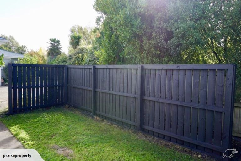 Photo of property in 10a Konini Street, Riccarton, Christchurch, 8041
