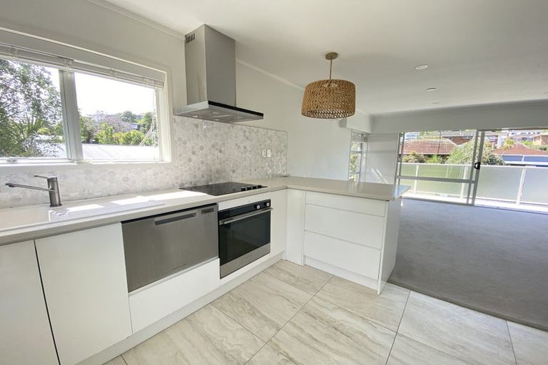 Photo of property in 1/36 Sandiacre Way, Browns Bay, Auckland, 0630