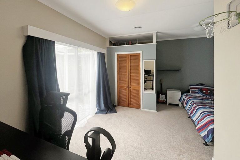 Photo of property in 2 Alaska Court, Awapuni, Palmerston North, 4412