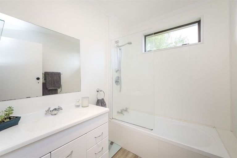 Photo of property in 3a Puriri Terrace, Roslyn, Palmerston North, 4414