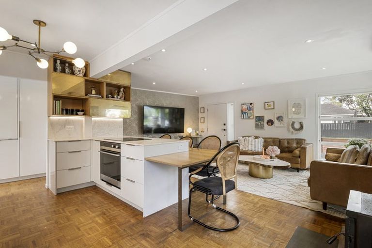 Photo of property in 9 Ranch Avenue, Beach Haven, Auckland, 0626