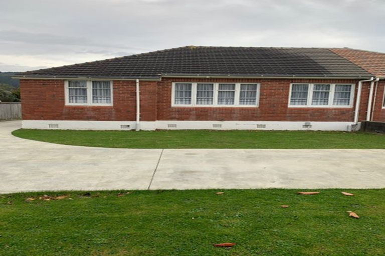Photo of property in 96 Naenae Road, Naenae, Lower Hutt, 5011
