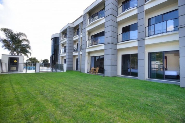 Photo of property in 222/2 Reads Quay, Gisborne, 4010