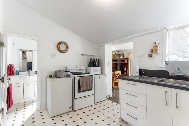 Photo of property in 70 Caledonian Road, St Albans, Christchurch, 8014