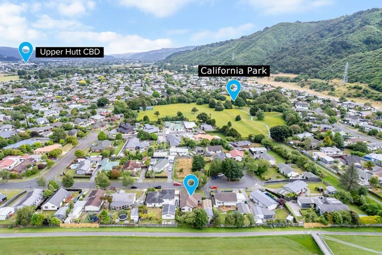 Photo of property in 30 Delaware Grove, Totara Park, Upper Hutt, 5018