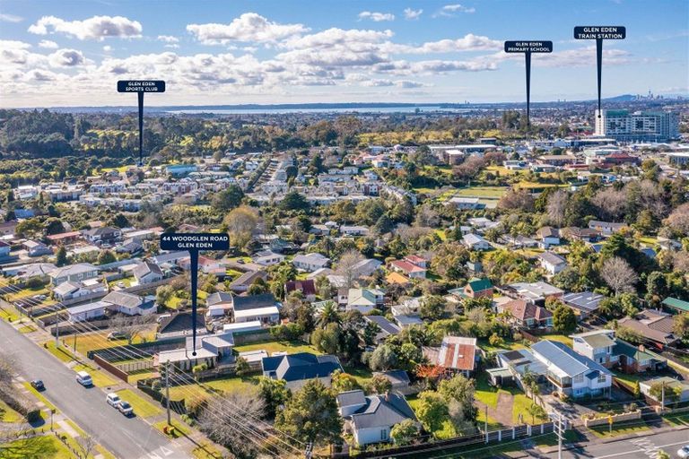 Photo of property in 44 Woodglen Road, Glen Eden, Auckland, 0602