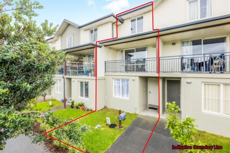 Photo of property in 37 Kirikiri Lane, East Tamaki, Auckland, 2013