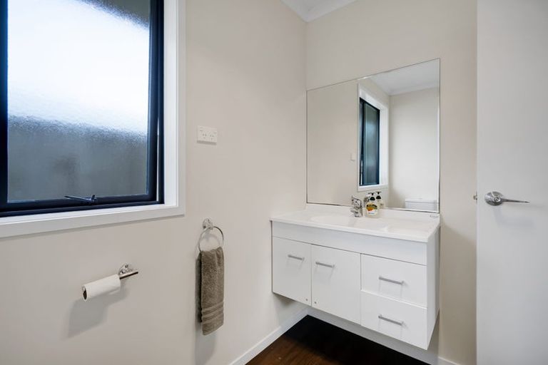 Photo of property in 513 Richmond Road, Lepperton, New Plymouth, 4373