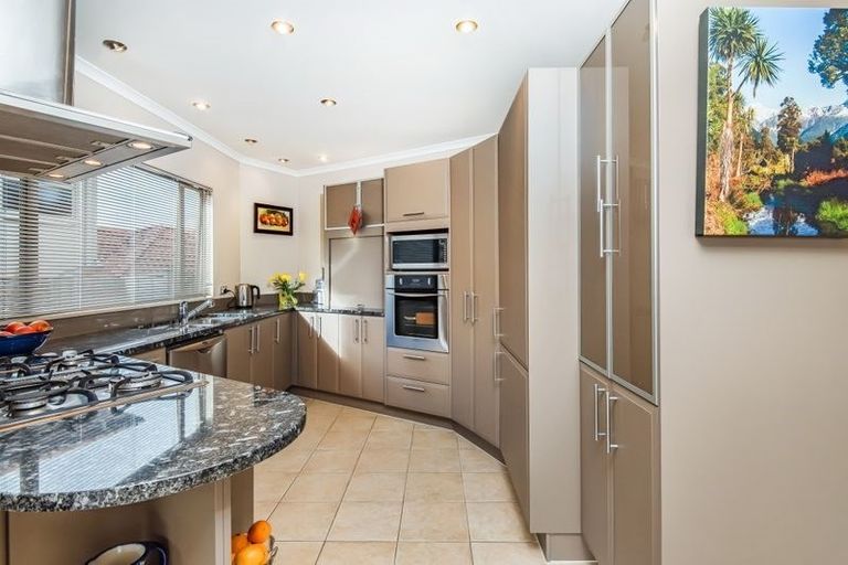 Photo of property in 1/126 Whangaparaoa Road, Red Beach, 0932