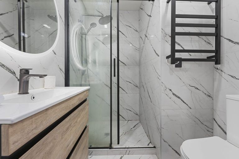 Photo of property in 7/72 Howe Street, Howick, Auckland, 2014