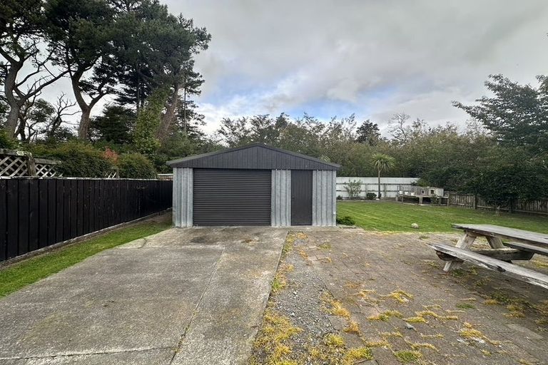 Photo of property in 35 Waite Street, Featherston, 5710