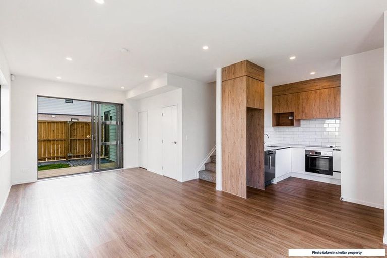 Photo of property in 7/22 Coniston Avenue, Te Atatu South, Auckland, 0610