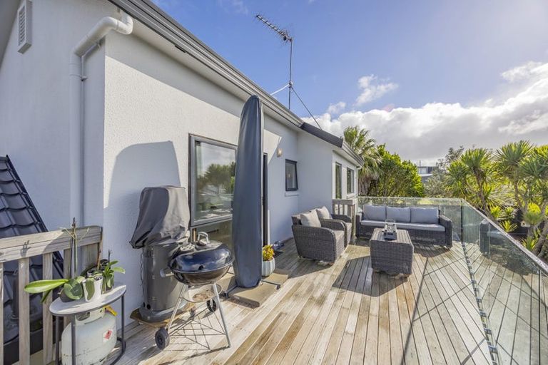 Photo of property in 40 Coventry Way, Long Bay, Auckland, 0630