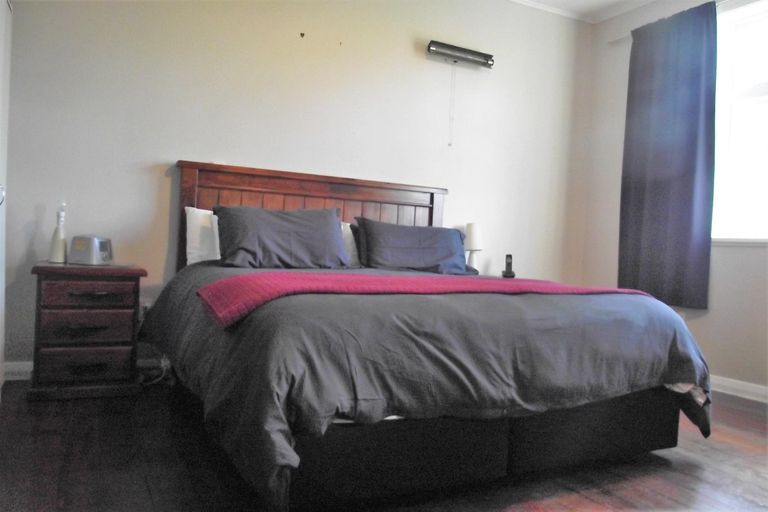 Photo of property in 9 Frederick Street, Carterton, 5713