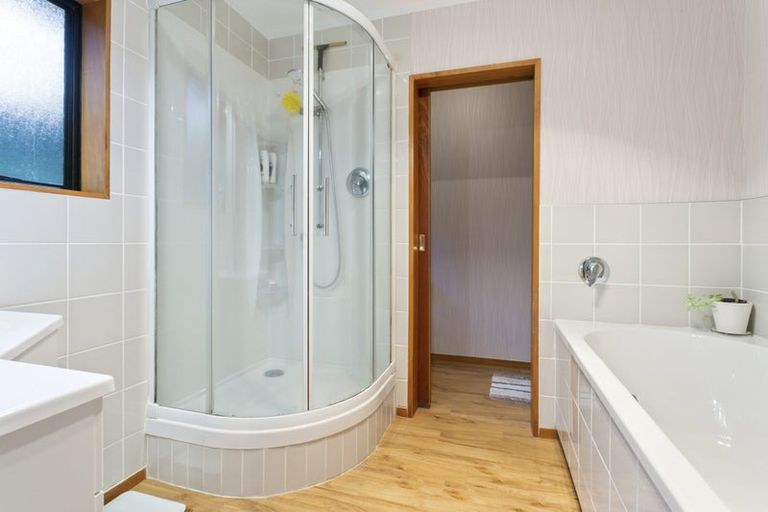 Photo of property in 161 Shaw Road, Oratia, Auckland, 0604