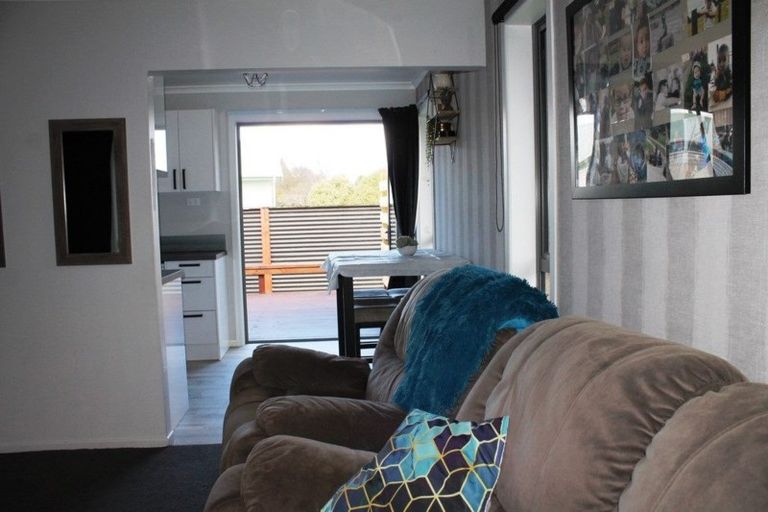 Photo of property in 10 Goodwin Street, Tirau, 3410