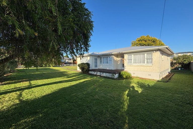 Photo of property in 1 Fairfield Street, Pukekohe, 2120