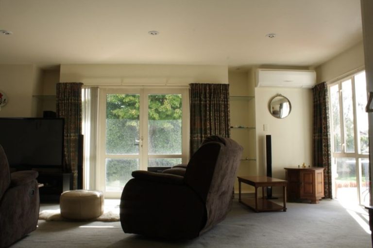 Photo of property in 17a Lothian Street, Ilam, Christchurch, 8041