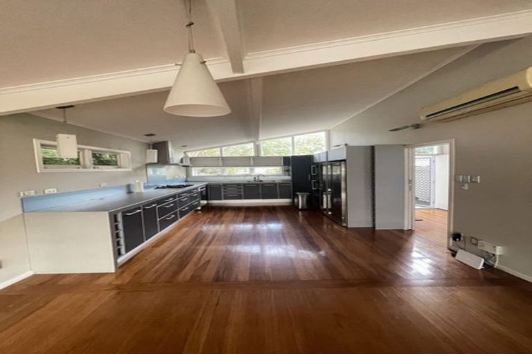 Photo of property in 1 Orion Place, Hillcrest, Auckland, 0627