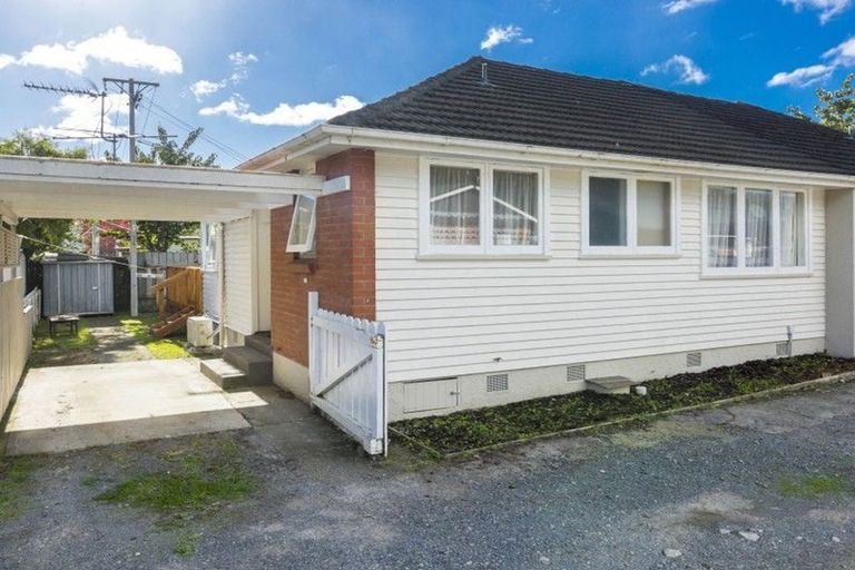 Photo of property in 3/15a Lane Street, Wallaceville, Upper Hutt, 5018