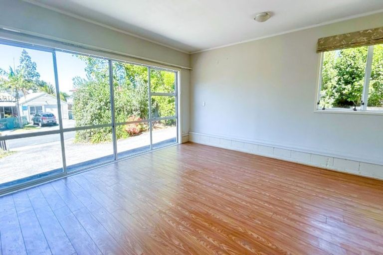 Photo of property in 4 Sailfish Drive, West Harbour, Auckland, 0618