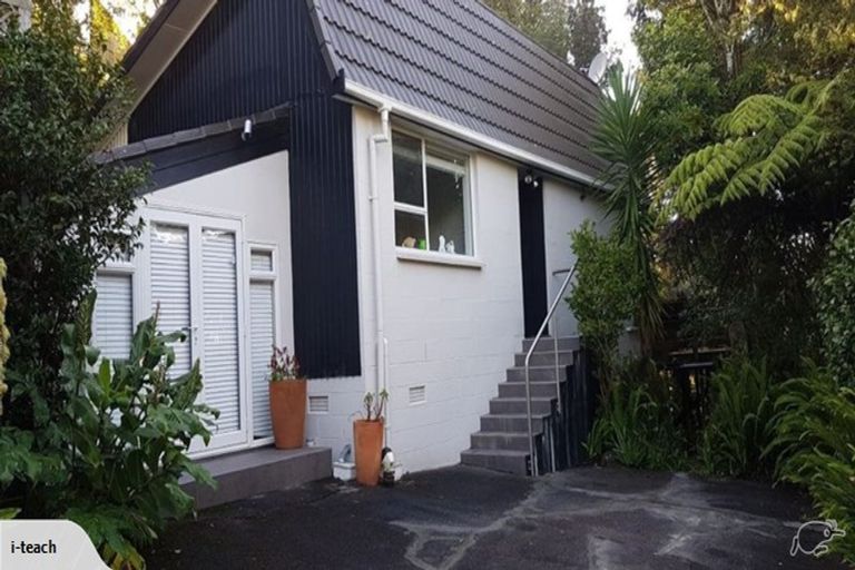 Photo of property in 3/30 Kauri Road, Birkenhead, Auckland, 0626