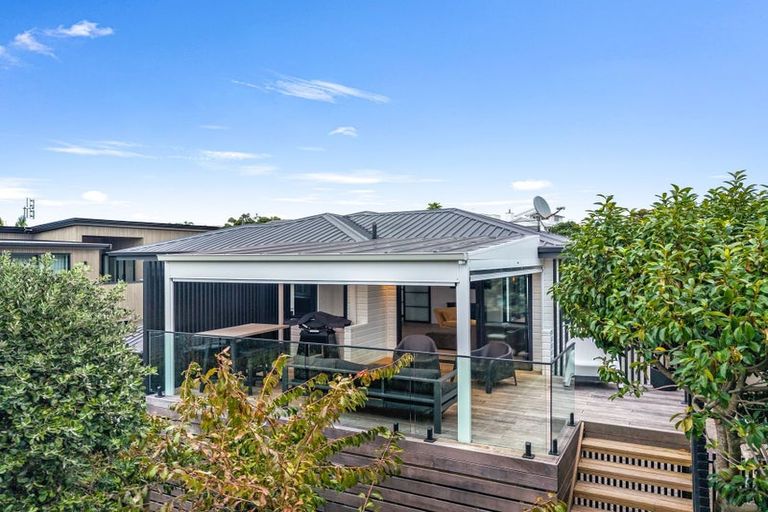 Photo of property in 141 Oceanview Road, Mount Maunganui, 3116