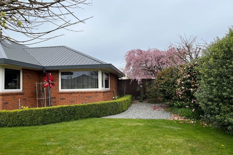 Photo of property in 27 Hewitts Road, Woodend, 7610
